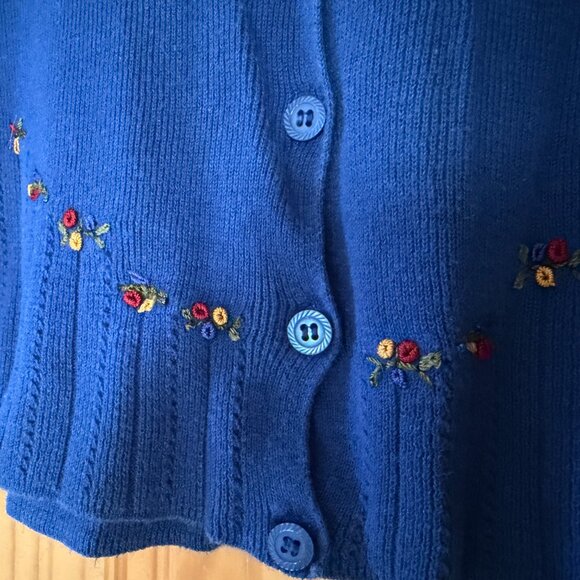 R&K Sweater 12P Button-up Cropped Short Sleeve Floral Embroidered Blue - Picture 4 of 7